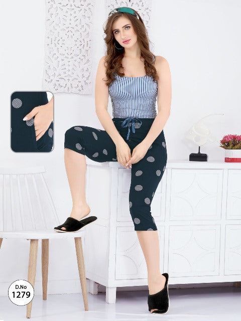 Cadet Blue Circle Printed Hosiery Capri