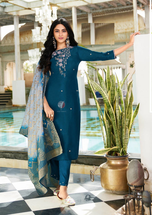 Women Heavy Handwork Suit-4123